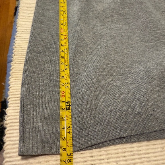 Gray Cropped Sweater and Pant Set Medium - Picture 11 of 12